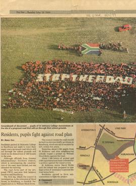 1999 GC Residents, pupils fight against road plan 014