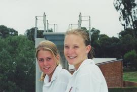 2002 GC Diving Nicole Pougnet, Kim Gomersall 001