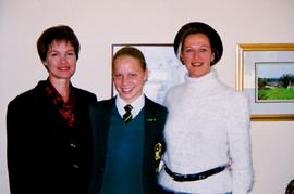 2002 GC Head & scholarship award winner 005