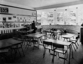 1953 BP Grade 1 classroom D6 1953BC_0005